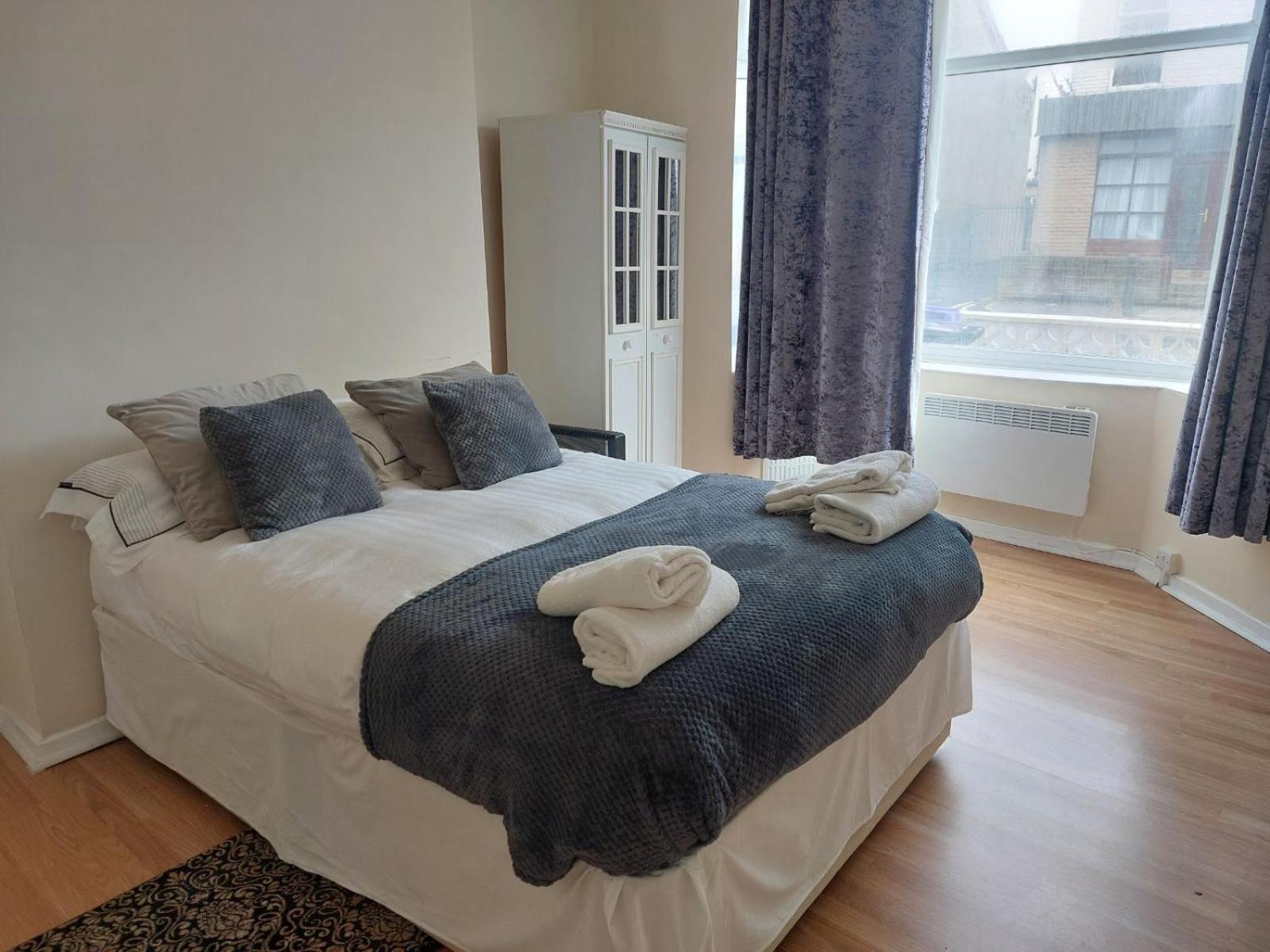 Apartamento - 1-bed - Sleeps 3 - Pets Allowed Smoking There Is A Small Garden Blackpool